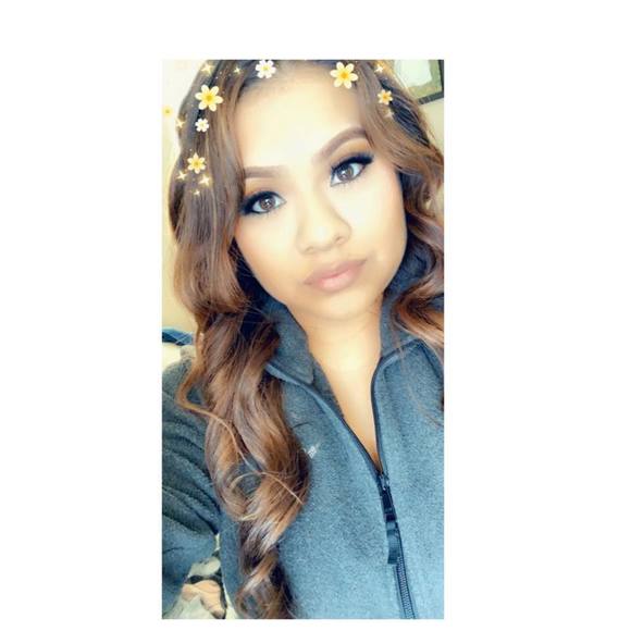 Meet your Posher, Valeria - Picture 1 of 1